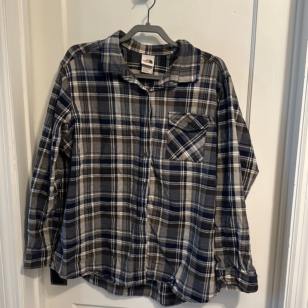 North Face women’s flannel